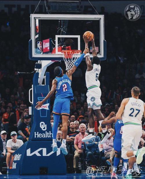 爱德华兹独砍高分无力救主 太阳客场险胜森林狼108-105 爱德华兹独砍高分无力救主 太阳客场险胜森林狼108-105